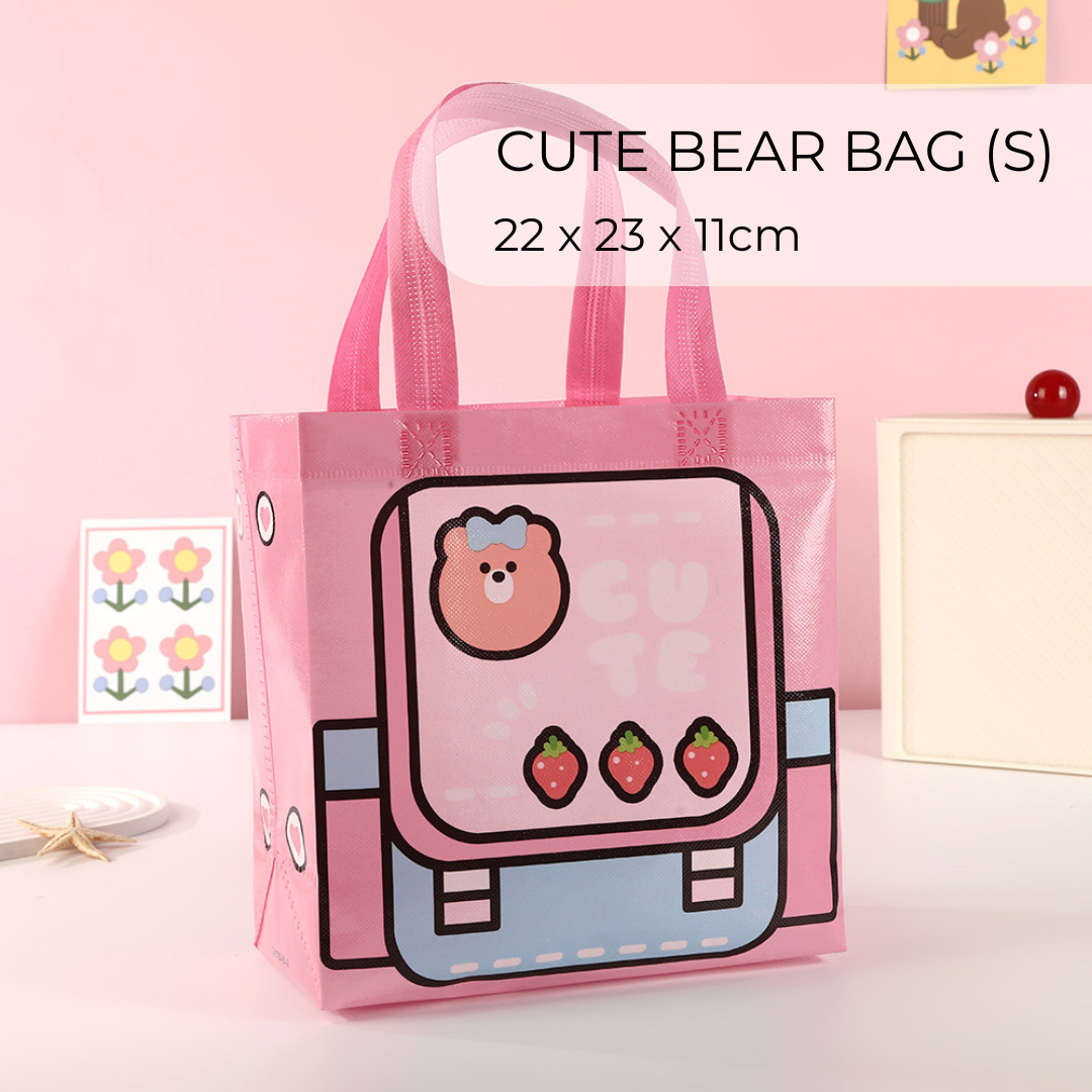 Eco-friendly non-woven waterproof goodie bag with cute bear design, small size 22x23x11cm.
